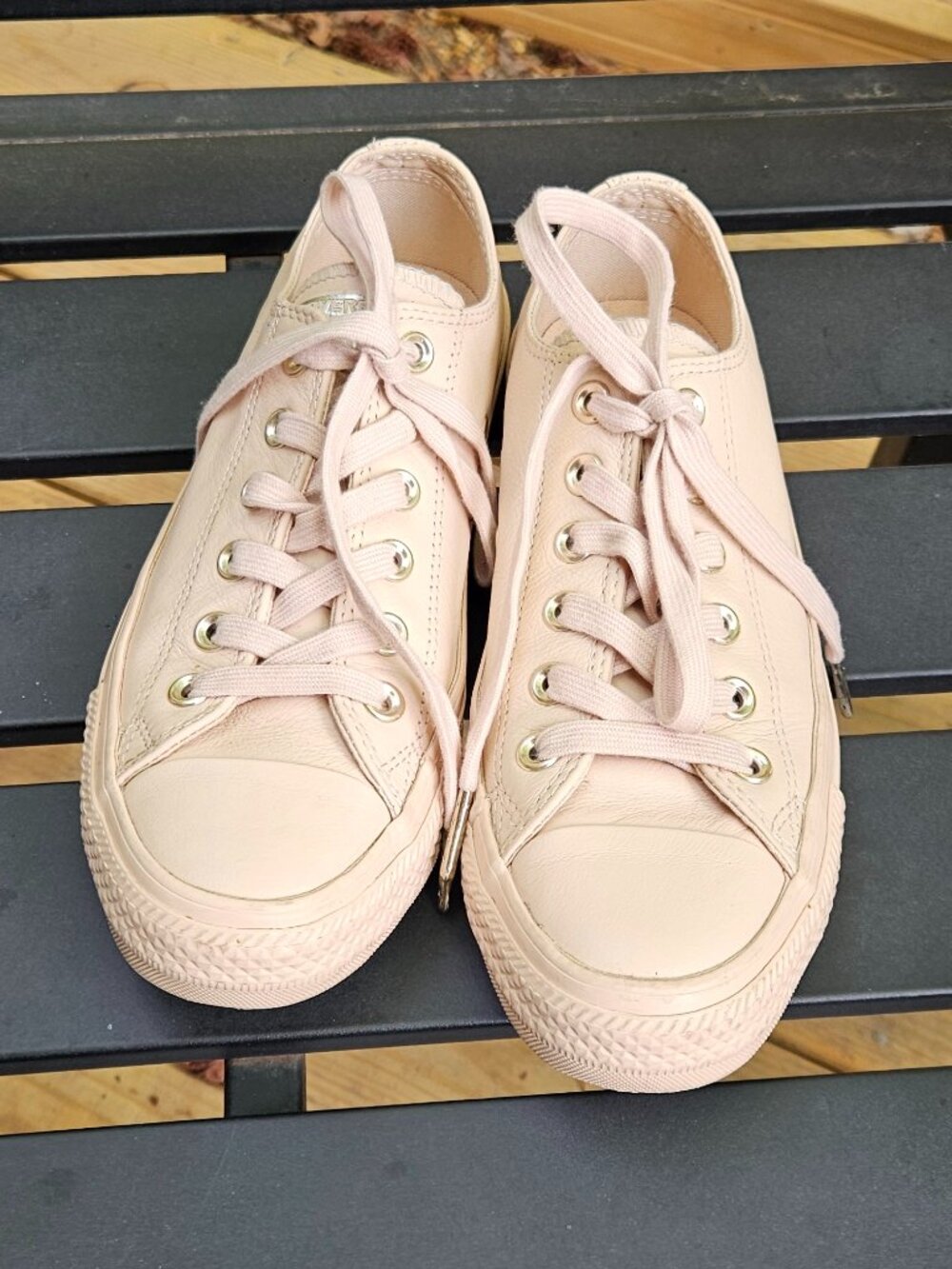 Converse Chuck Taylor All Star Leather Blush Lo Top Sneakers Womens Sz 7